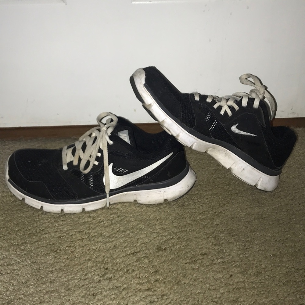 Black Nike Running Shoes